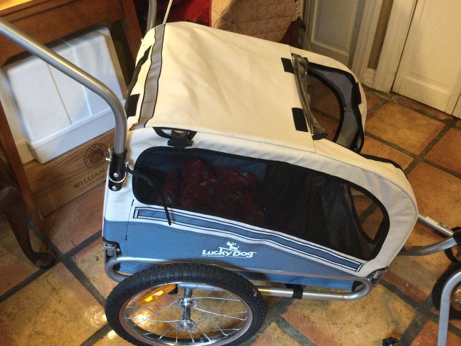 Dog stroller and can convert into bicycle stroller