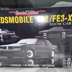 85 OLDSMOBILE 422/FE3-X/revel Show Car