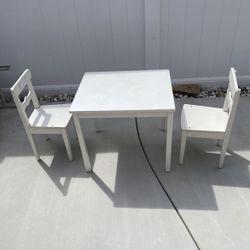 Small Table And Chairs 