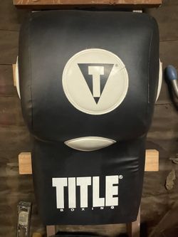 Title Wall Bag