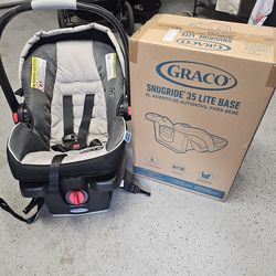 Graco Snugride 35 (Car Seat with TWO BASES)