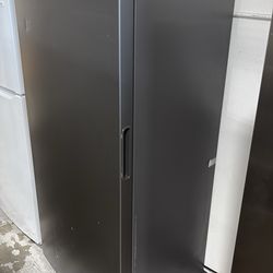 Frigidaire upright refrigerator OPEN BOX