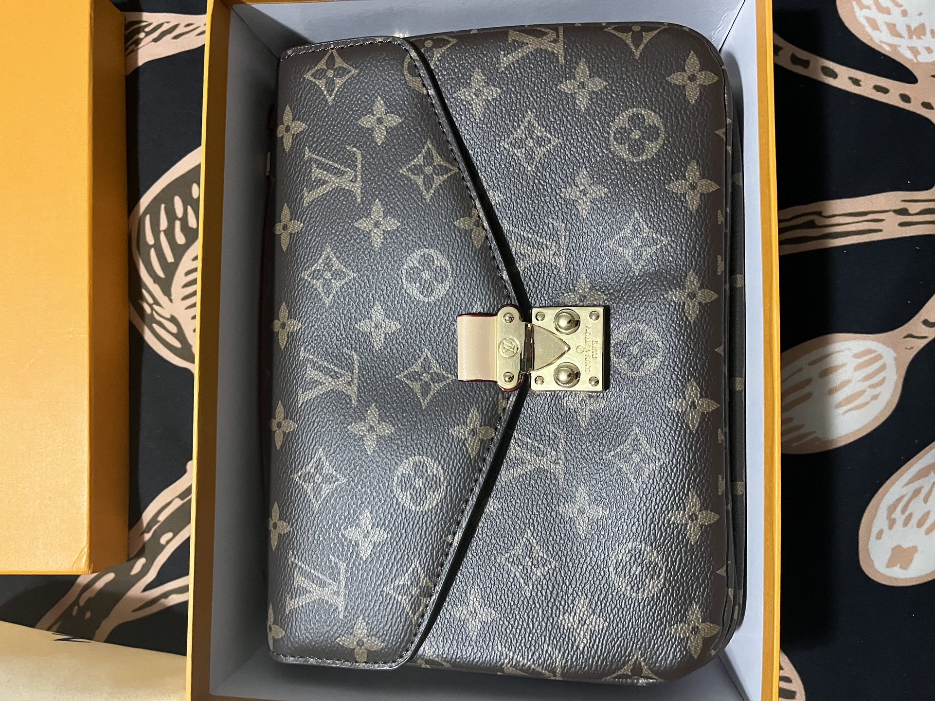 Louis Vuitton Pouchette Métis Bag