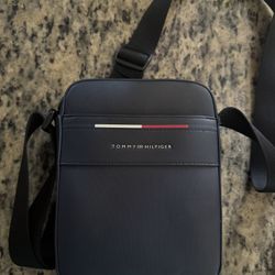 Tommy Hilfiger Cross Body bag 