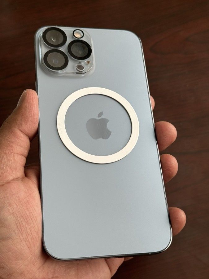 iPhone 13 Pro Max  , Factory Unlocked,  Excellent Condition Like New 