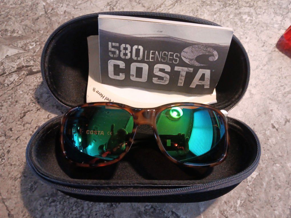 Costa 306 Sunglasses. Inlet tortoise Green Mirror 580p

