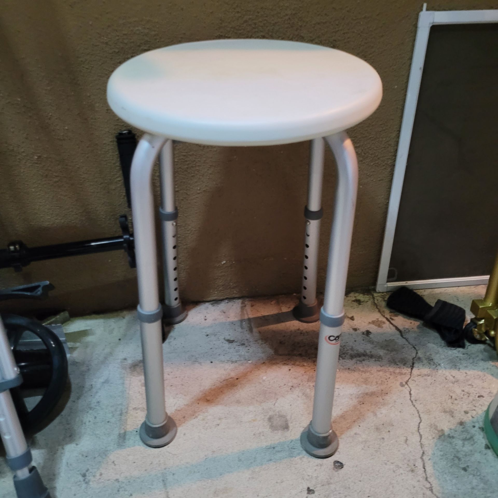 SHOWER CHAIR