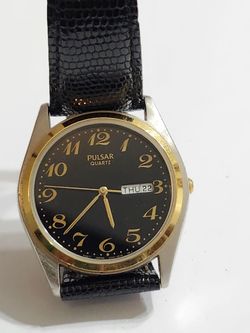 Pulsar Men's Watch / Works , Needs Battery