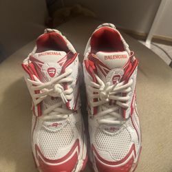 Runners size 43
