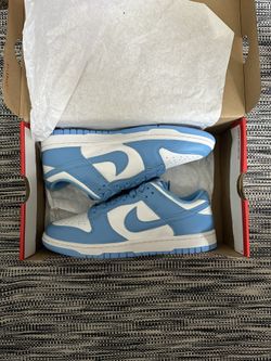 Nike dunk low UNC university blue size 8.5