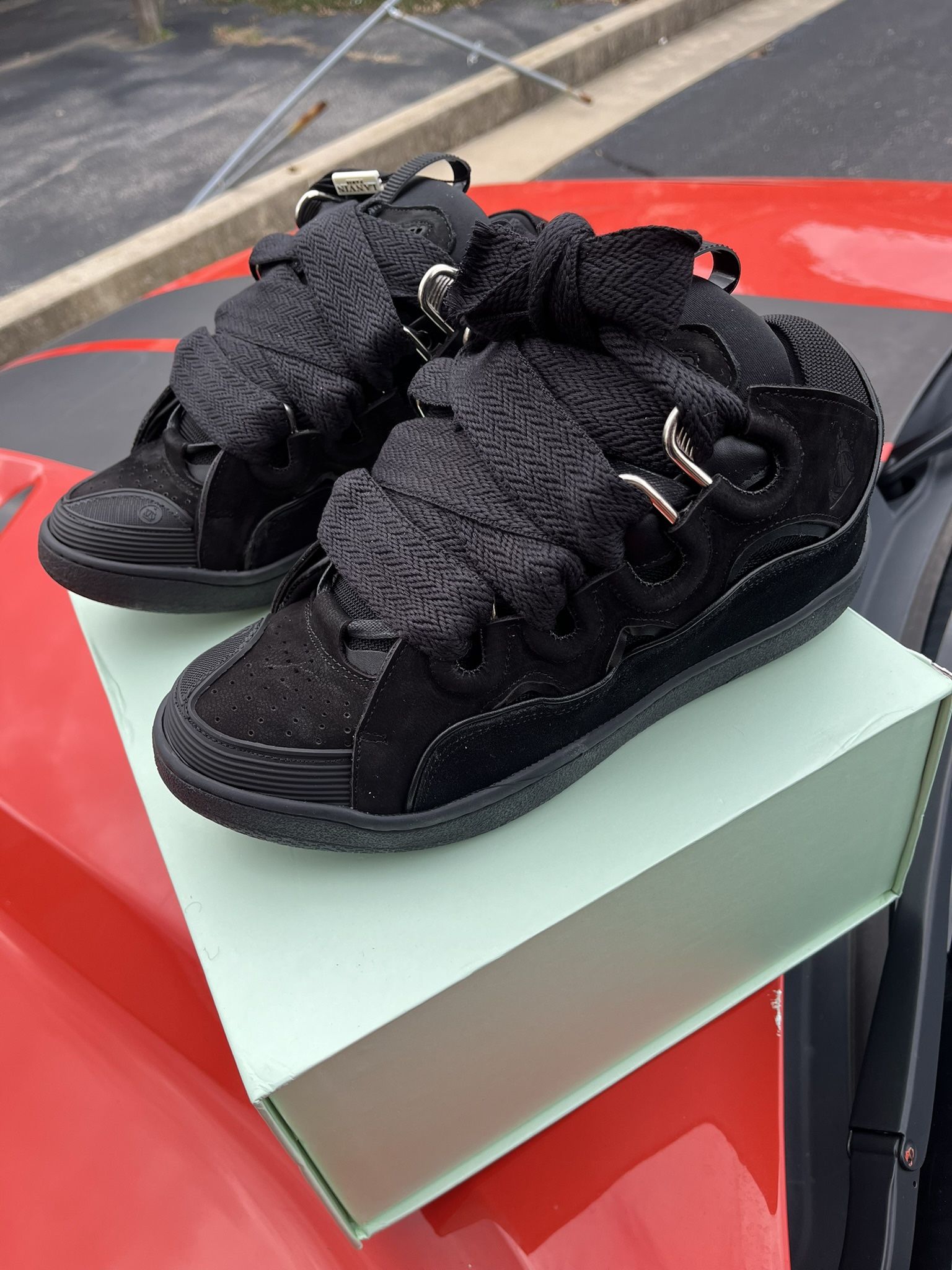 $500 LANVIN’S Size 44/10 45/11