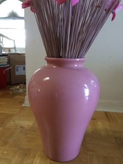 WTS Large pink floor base with floral setting