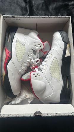 Jordan 5 fire red size 9.5