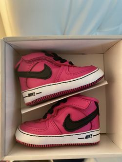 infant nikes size 2