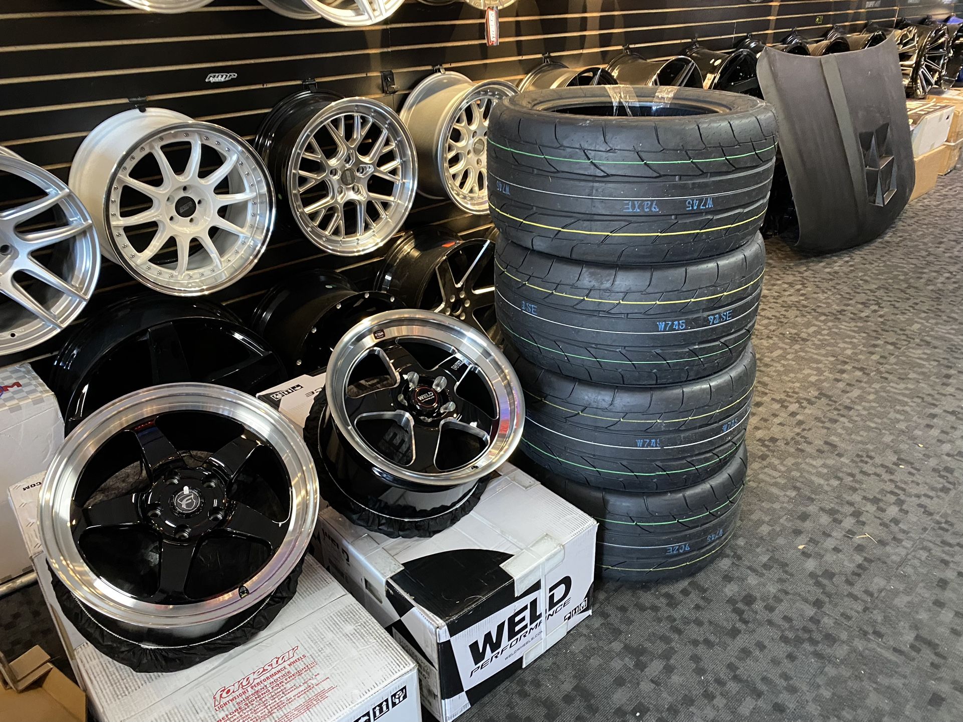 17” 20” Drag Packs Still Available Black Friday Sales Dm