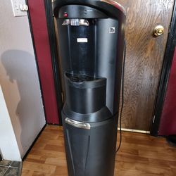 Water dispenser Hot/Cold