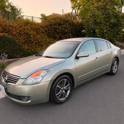 Nissan Altima 2.5S Clean Title