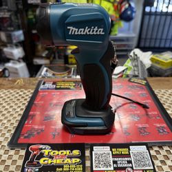 Makita 18V LXT Lithium-Ion Cordless L.E.D. Flashlight (Tool Only)