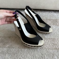 CHANEL Wedges