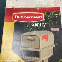 Rubbermaid Gentry 2 Door Mailbox & Post