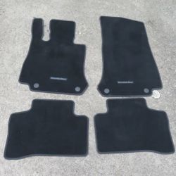 NEW Mercedes Benz compatible Carpeted Floor Mats (Front/Back)