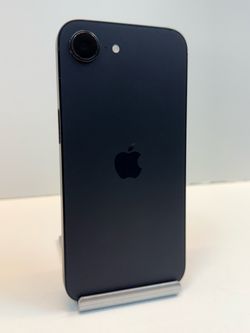 Apple iPhone 16E 128gb. ( Unlocked Phone )