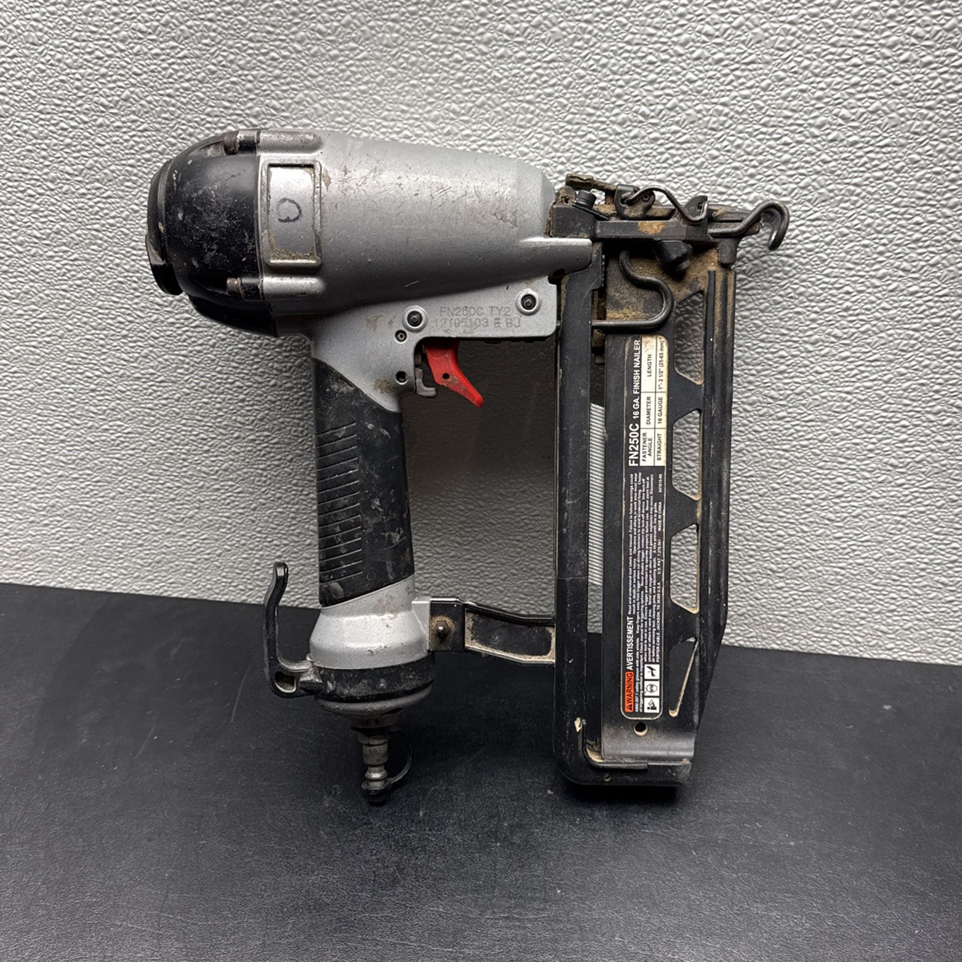 Porter-Cable FN250C 16-Gauge Finish Nailer