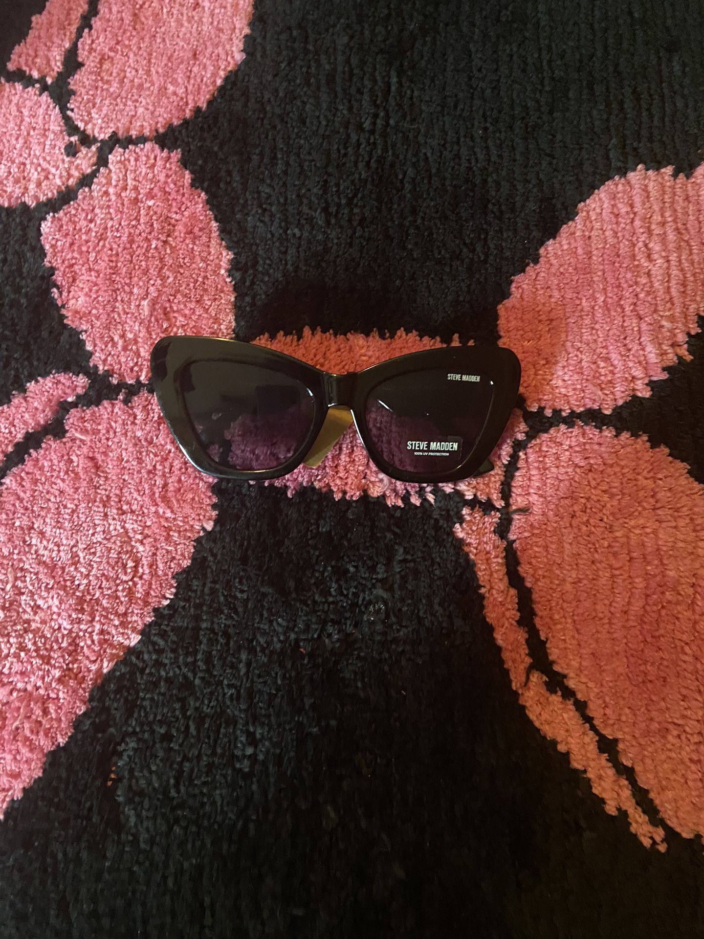 Authentic  Steve Madden Sunglasses. 