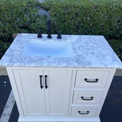36inch Carrara White Bathroom Vanity with Natural Marble Top