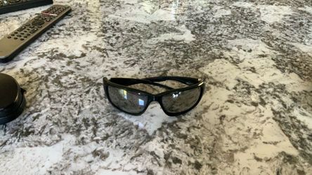 Black Oakley Canteen Polarized sunglasses