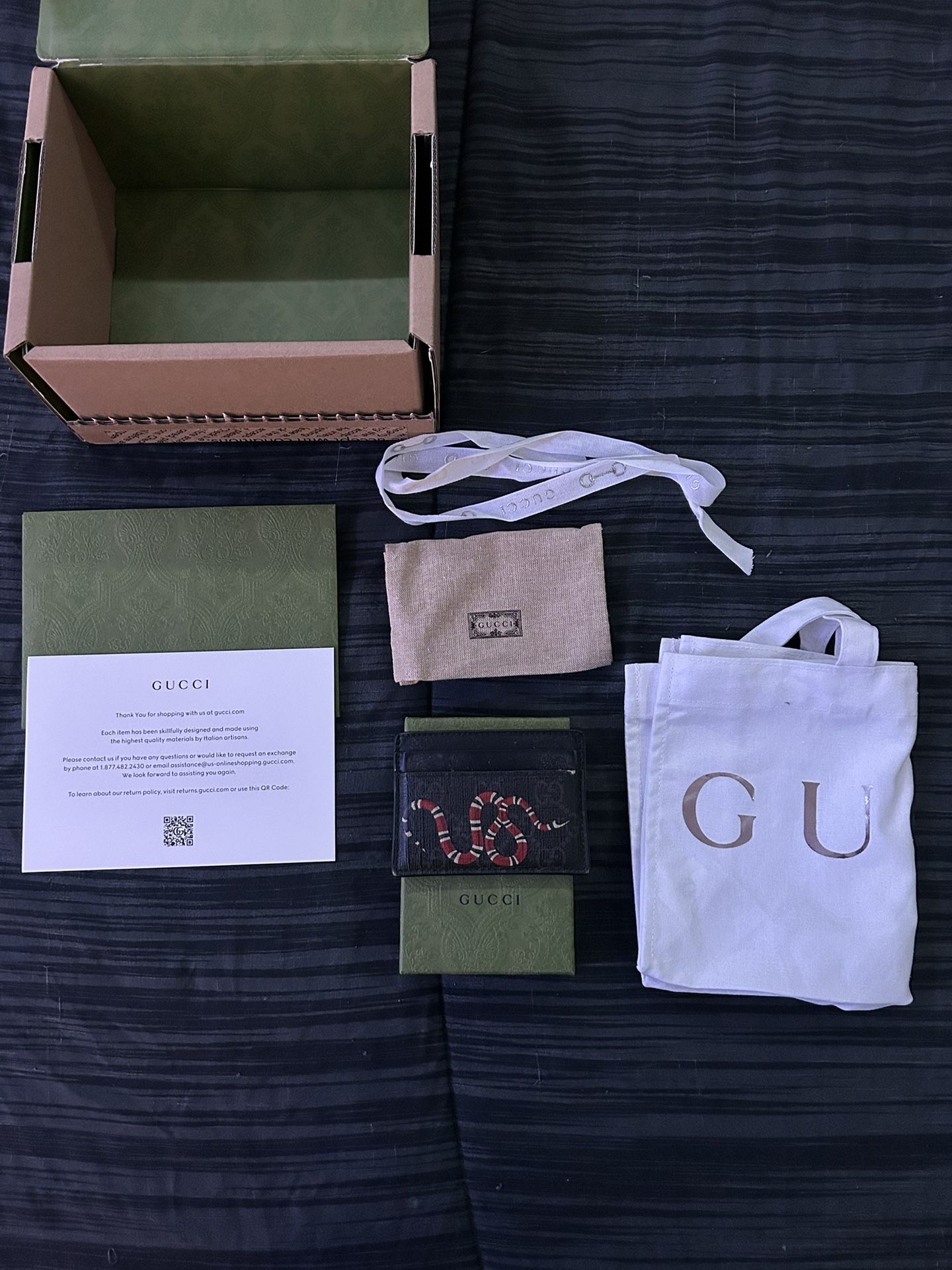 Men’s Gucci Snake Cardholder 