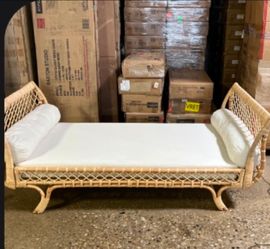 beauty with a bohemian bali n pari aura defines the lovely daybed. (New)