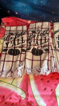 2 sets of kitchen towels