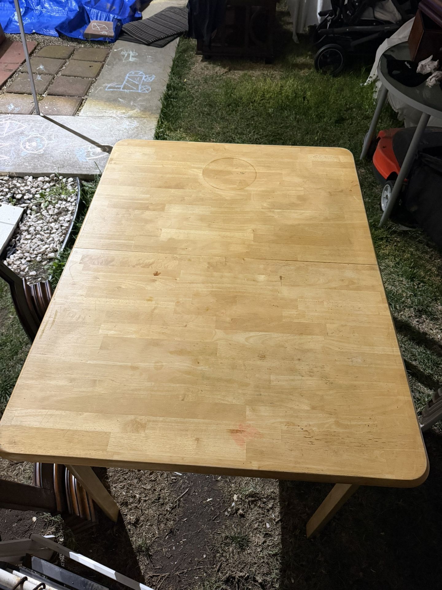 Dinning table (Extendable) (Solid Wood) (Delivery)