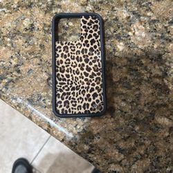 iPhone 15 Pro Max Leopard Print Case – Slim