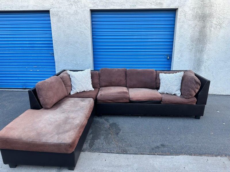 Sectional Couch 🛋 2 Pieces