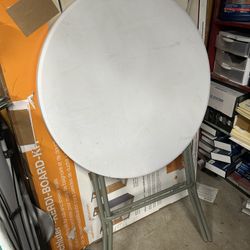 Fold up Cocktail Table 