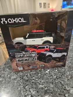 Axial 1/24 SCX24 Ford Bronco 4X4 RTR Brushed Rock Crawler (Battery & Charger Included), White