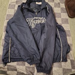Detroit Tigers Warm Up Jacket Size LG