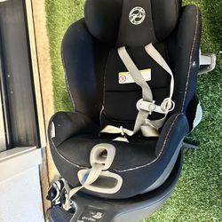 Cybex Car Seat (free)