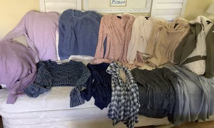 Lot of 12 women’s sweaters and tops. 1 Hurley , few Forever 21. Small/Med. Great condition