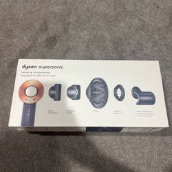 Dyson supersonic hairdryer Blue /Gold with attachments 2 available