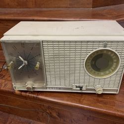 Vintage Zenith L727 AM FM Tube Radio Alarm Clock Works FM