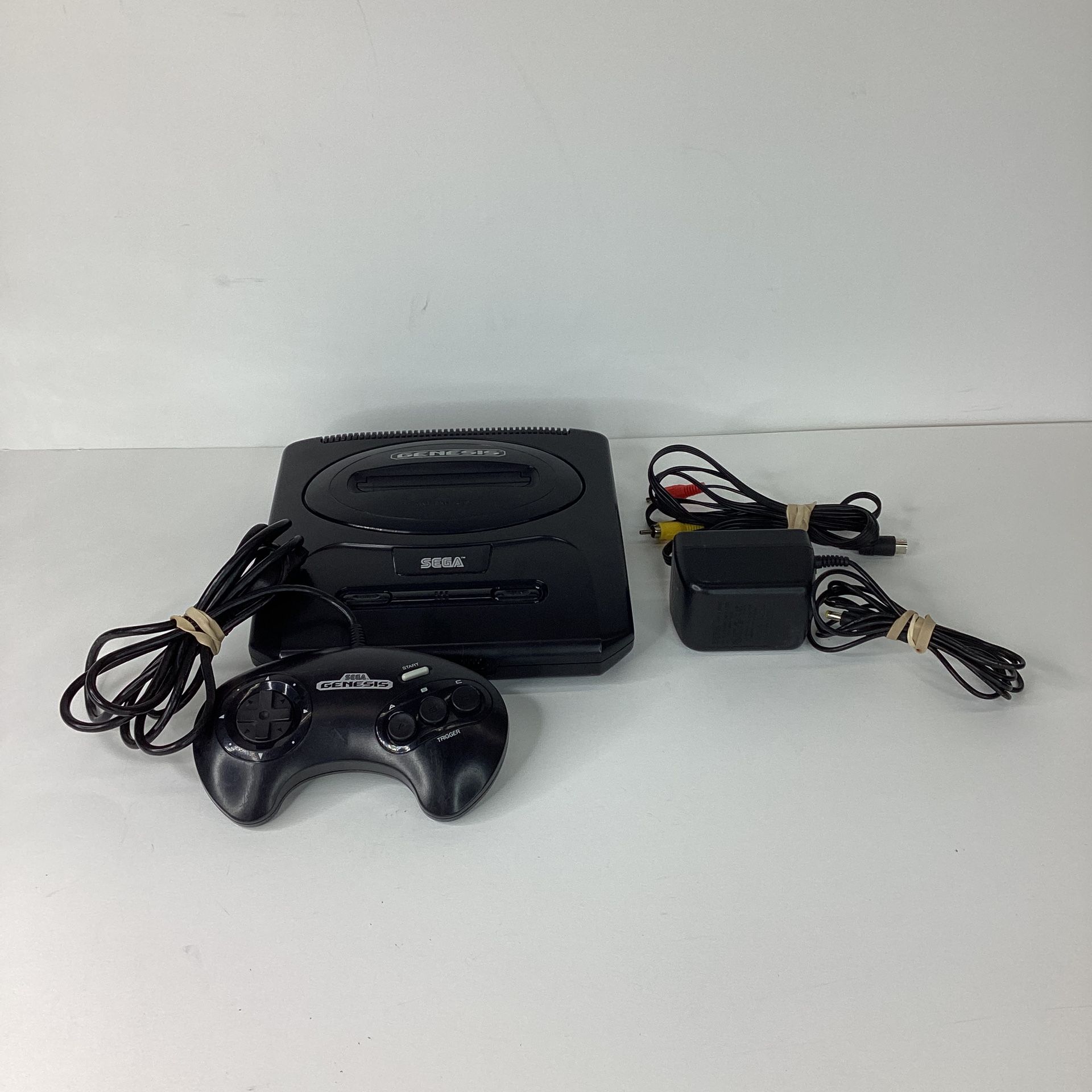 SEGA Genesis Video Game Console W/1 Controller + Cables