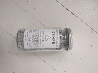 Herbivore Botanicals dead sea salts