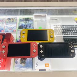 Nintendo Switch Lite 