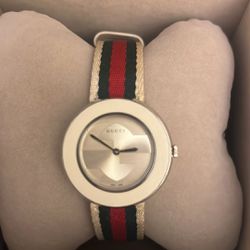 Women’s Vintage Gucci Watch