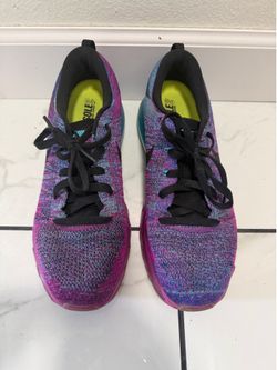 Nike Flyknit Max