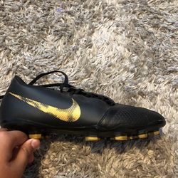 Nike Phantom VNM Soccer Shoes