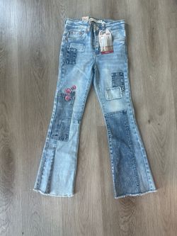 Girls NWT LEVI JEANS FLARE